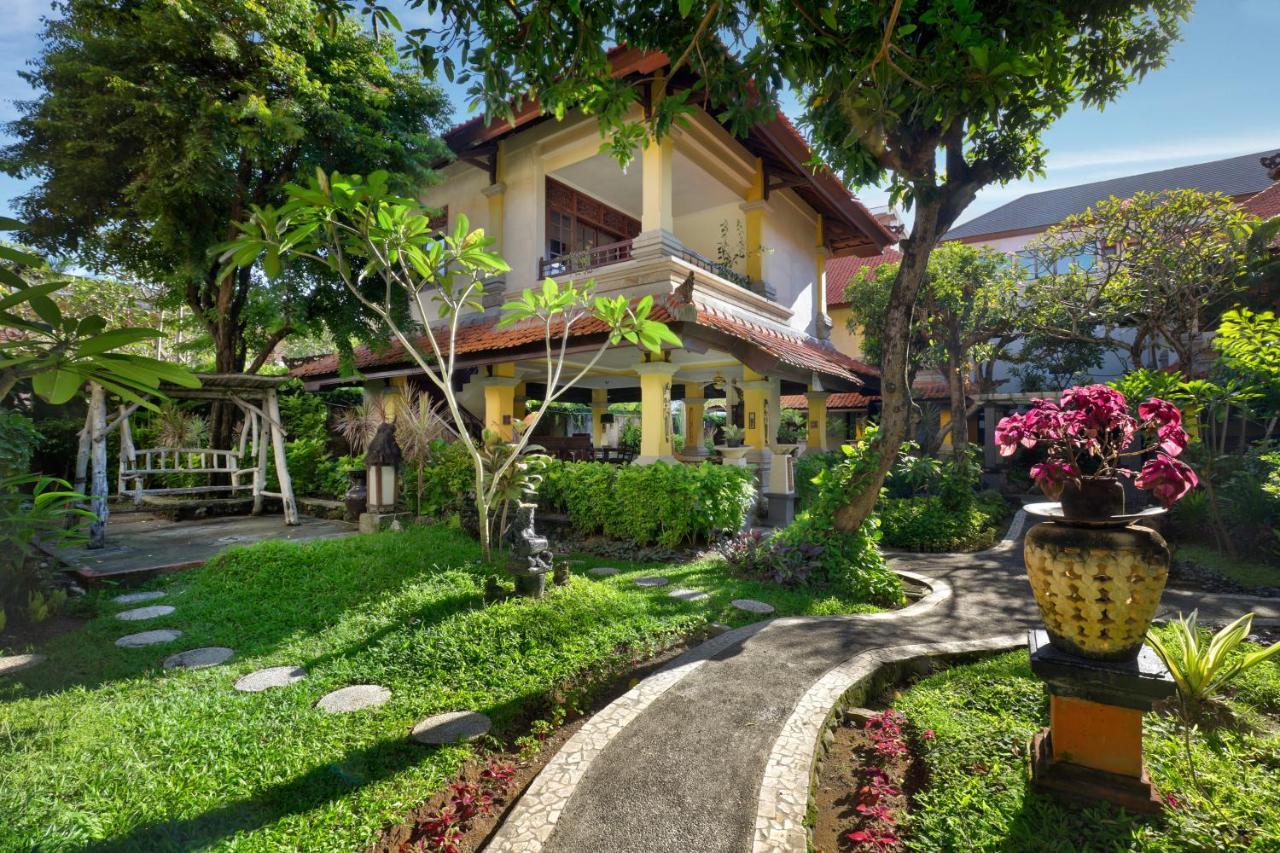 Royal Hotel And Villa Bali 勒吉安 外观 照片