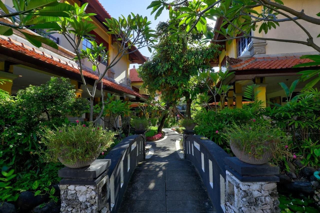 Royal Hotel And Villa Bali 勒吉安 外观 照片